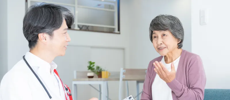 訪問診療の治療風景